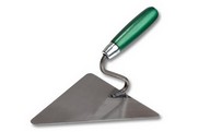 Triangular trowel